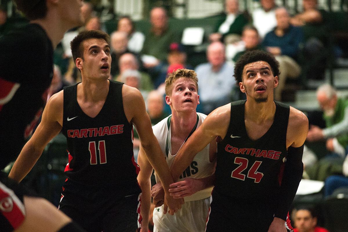 Photos Illinois Wesleyan Men S Basketball Survives Carthage In