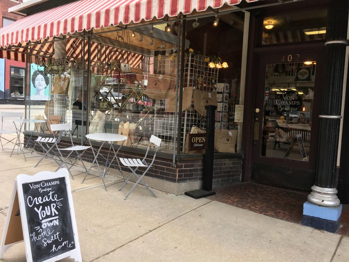 New boutique opens in downtown Bloomington Local Business