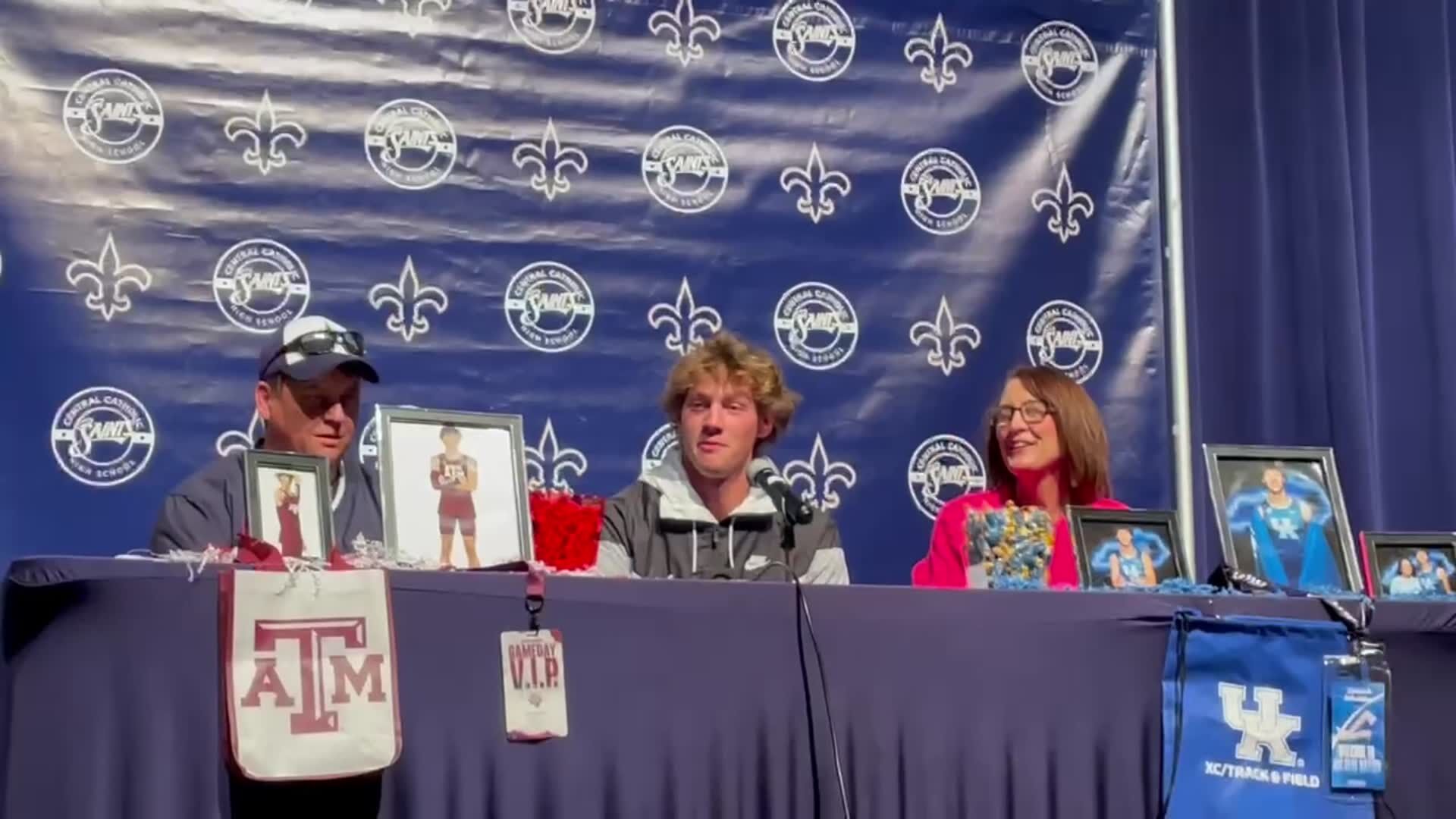 Isaiah Whitaker picks Kentucky