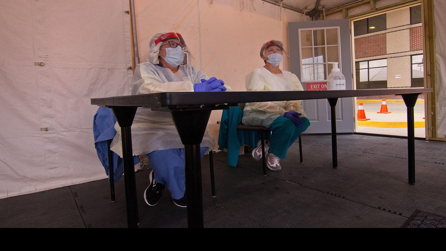 Tent Crew New Line Of Defense Against Coronavirus At Bromenn Other Hospitals Health Pantagraph Com