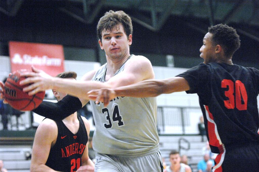 Iwu Faces Host Augustana In Cciw Semifinals Men S College