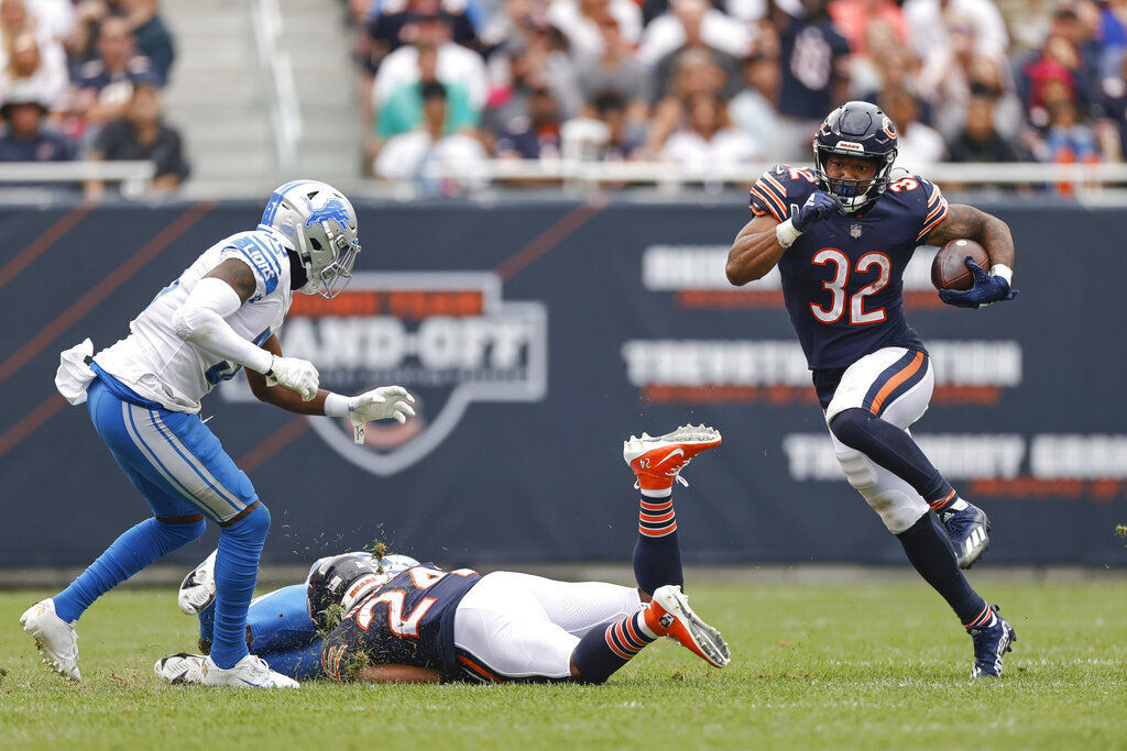 Chicago Bears game today: Ready or not, QB Justin Fields started against  Cleveland Browns - ABC7 Chicago