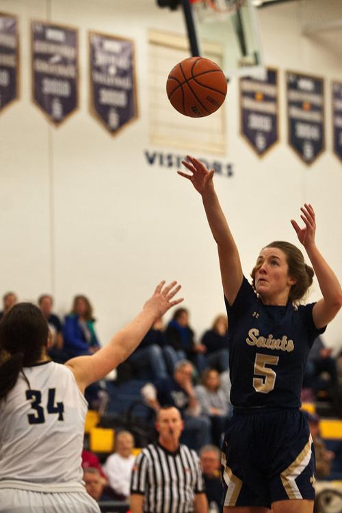 Central Catholic Girls Fall To No 6 Knoxville High School Basketball Pantagraph Com