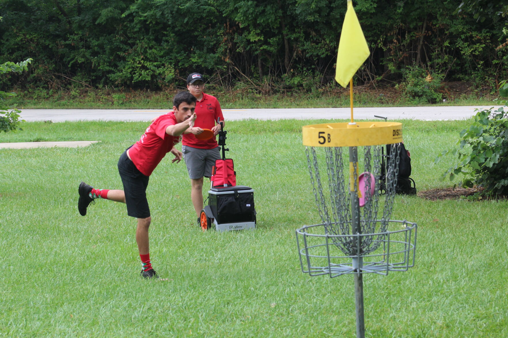 Players spin Sunday away at Bloomington Normal disc golf tourney