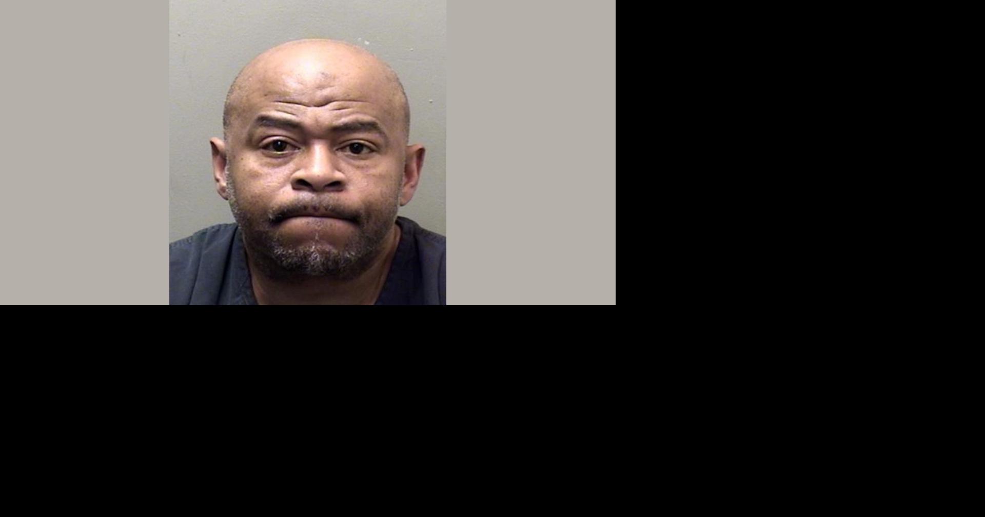 Man charged with delivering cocaine in McLean County