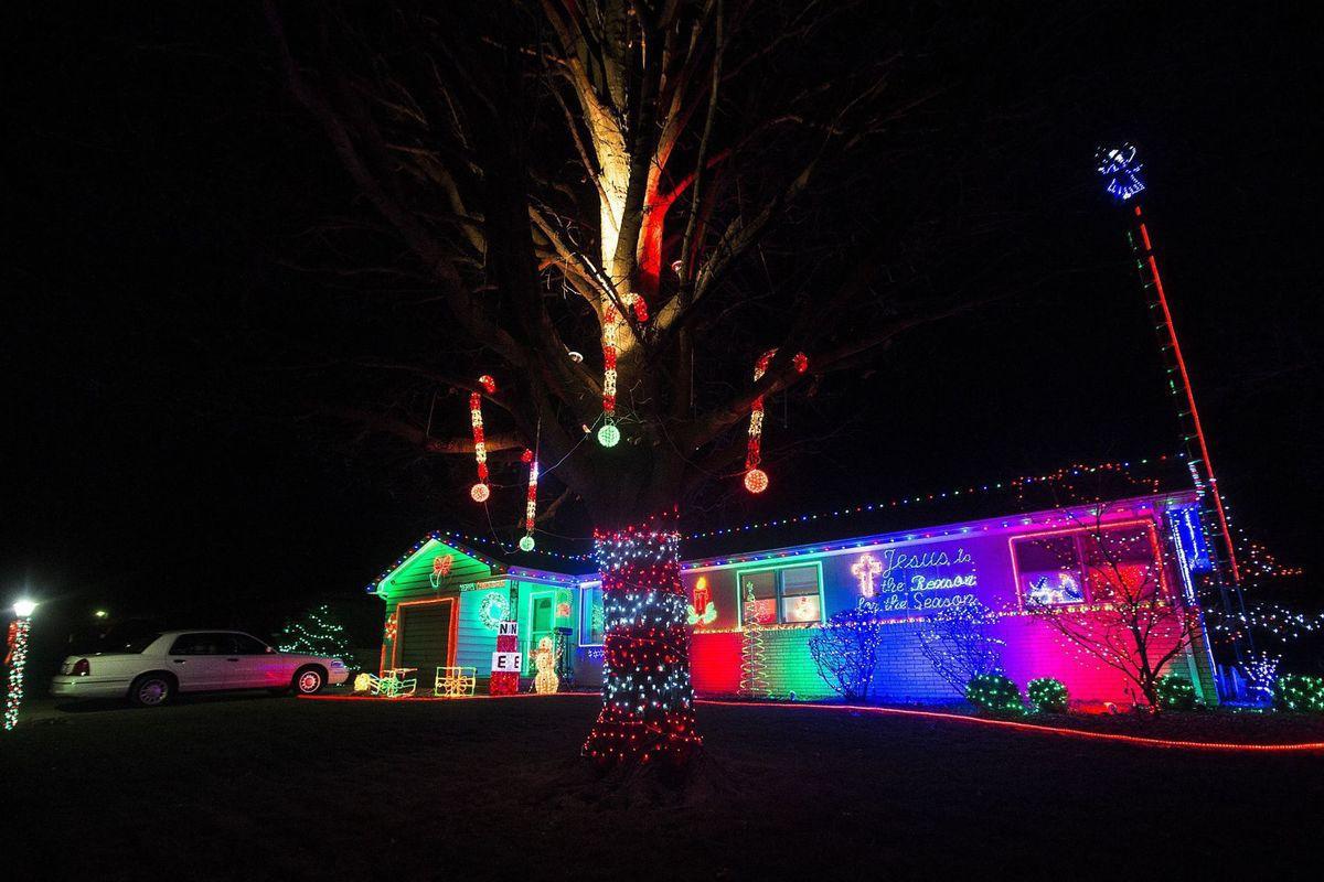Merry Christmas Holiday light displays in Central Illinois Local News