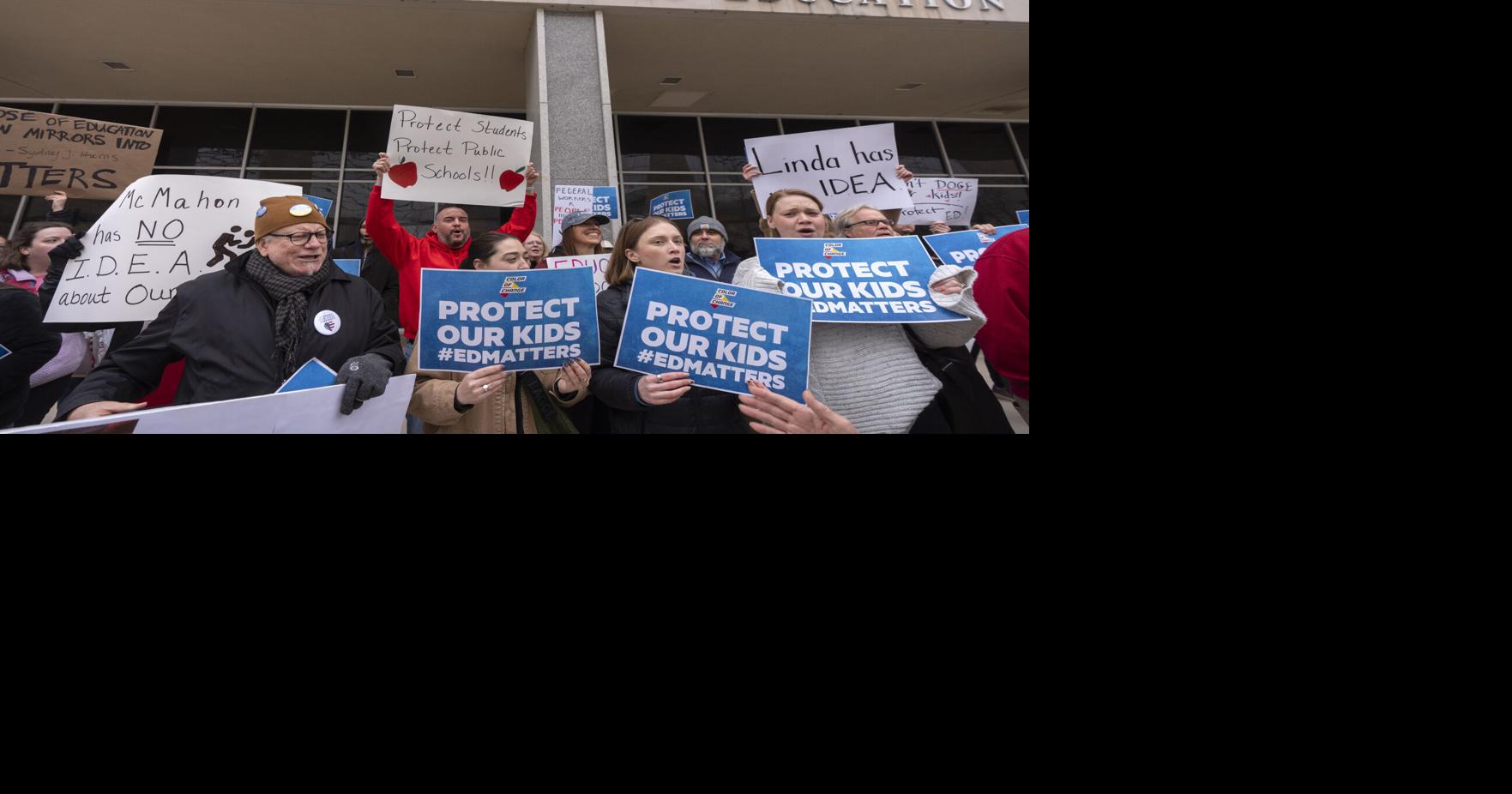 Teacher warns District 87 board as Trump moves to shut Dept of Ed