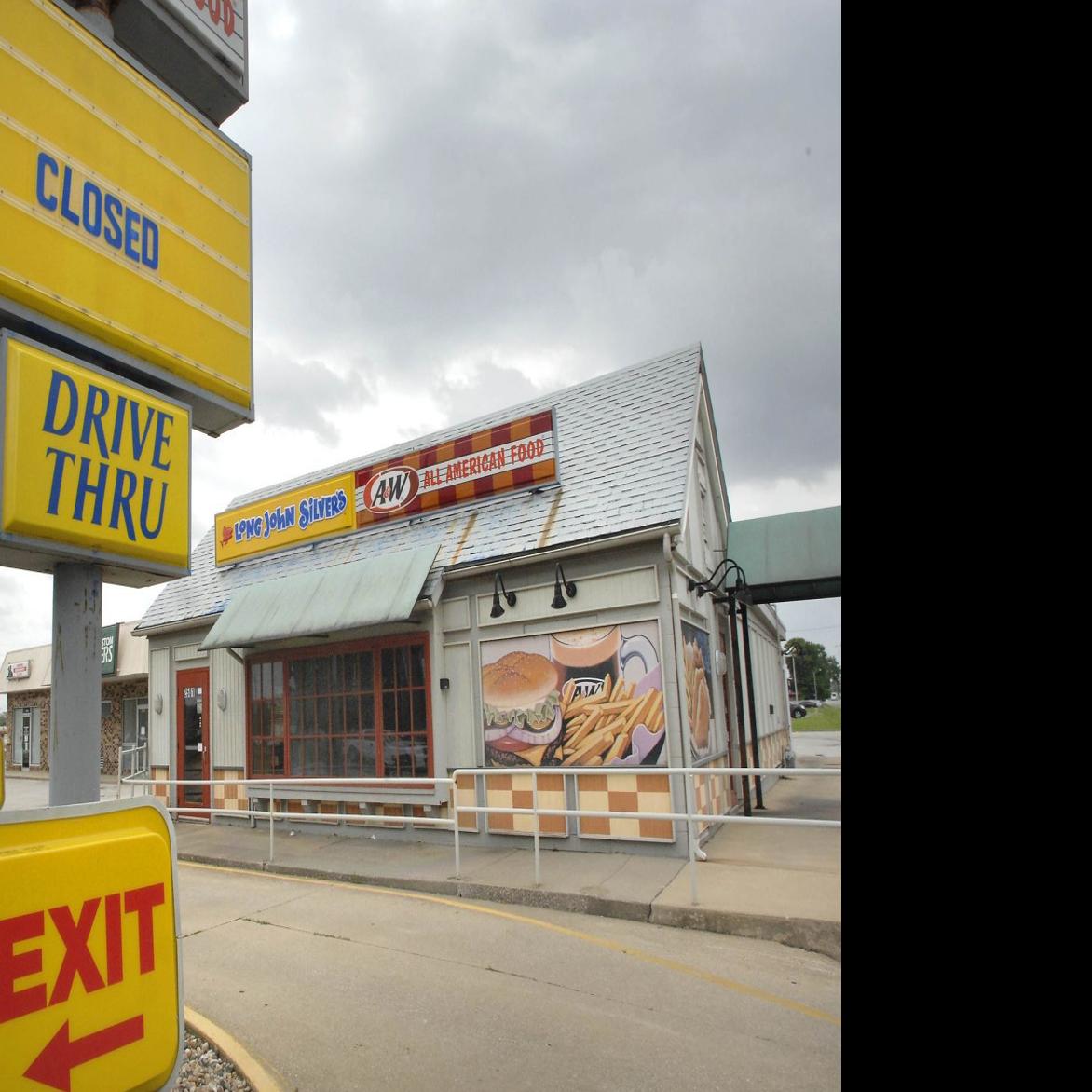 Long John Silver S A W Restaurant Closes In Bloomington Local Business Pantagraph Com