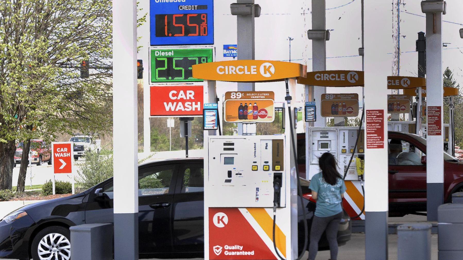 Gas Prices Continue Drop In Central Illinois As Virus Travel Restrictions Continue Business Pantagraph Com