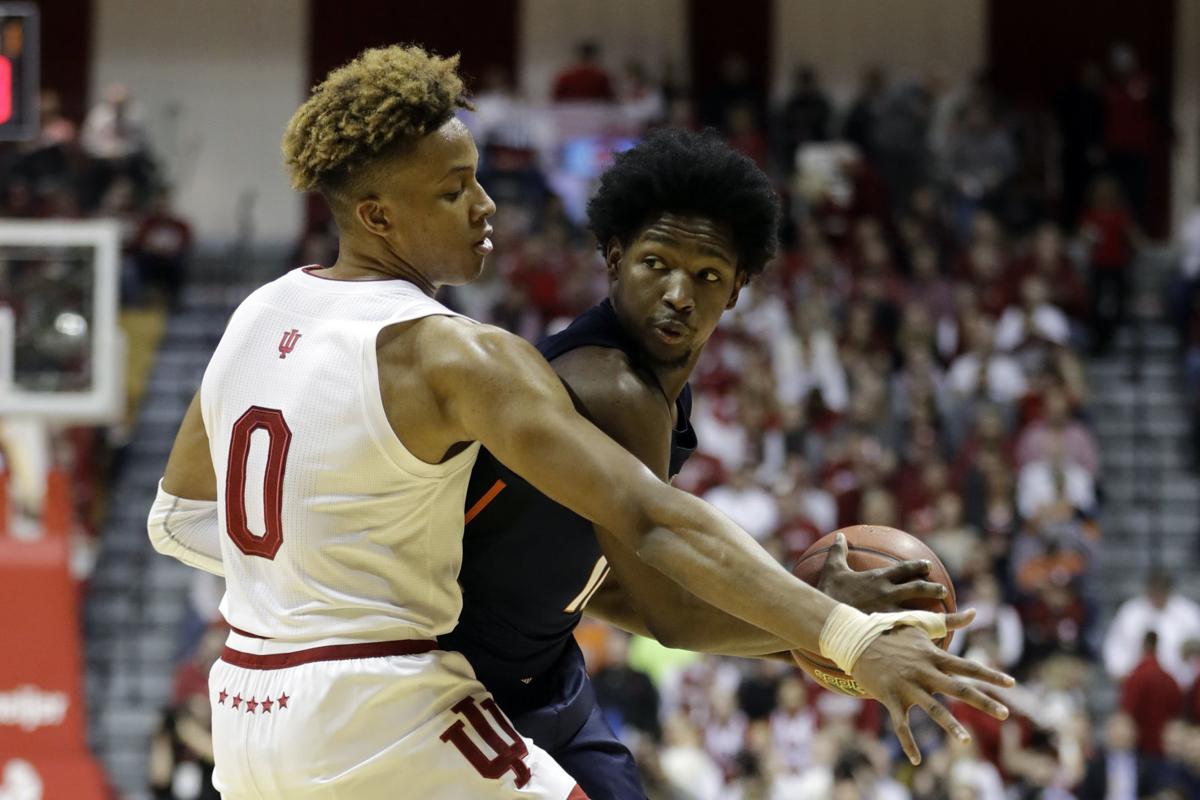 Illini Rally Falls Short To Langford No 21 Indiana Men S