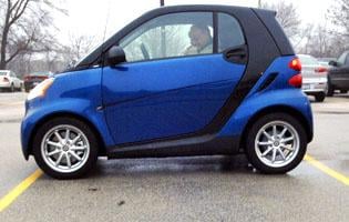 Tiny Smart Car Receives Top Crash Ratings Money Pantagraph Tiny Smart Car Receives Top Crash Ratings