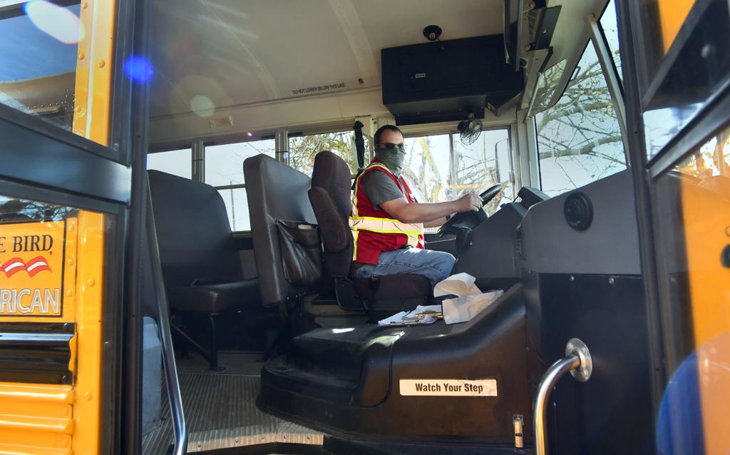 Bloomington Normal Parents Adjust To Work Home Balance Amid Covid 19 Family Pantagraph Com