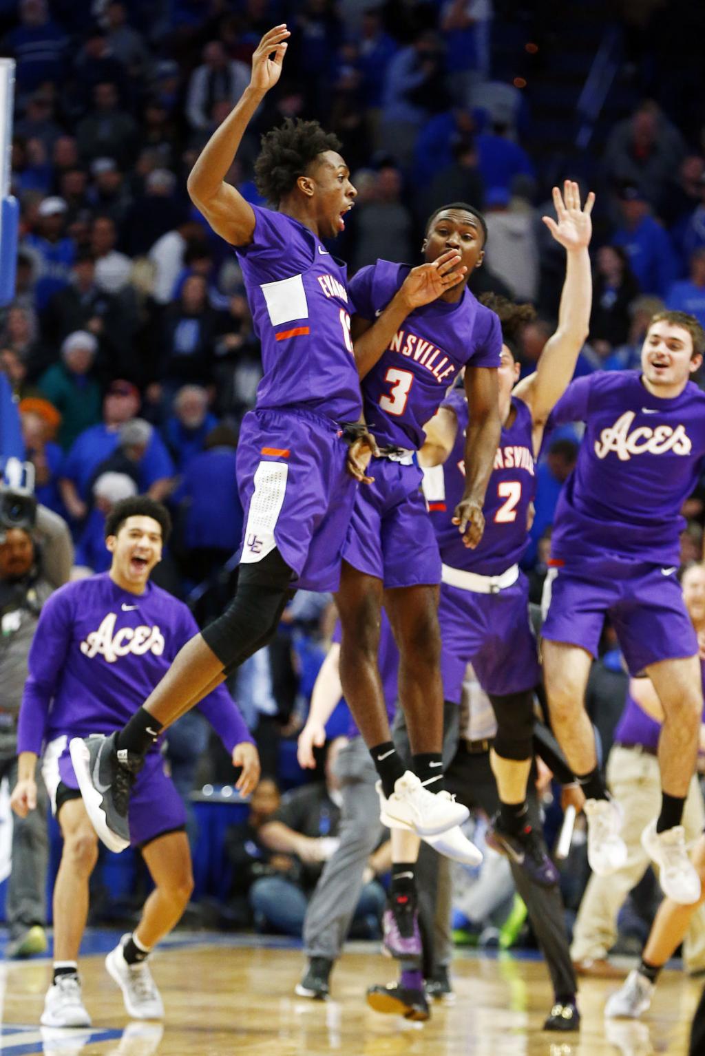 College Basketball Roundup Evansville Stuns No 1 Kentucky At