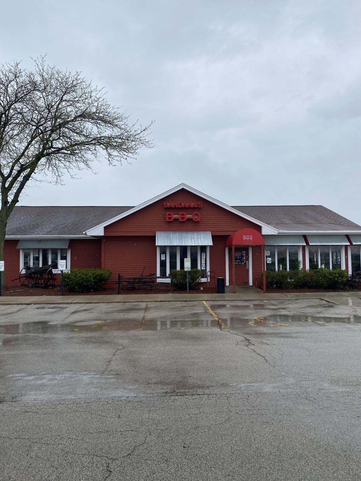 'Smell that smoke' at Bandana's BarBQ in Bloomington