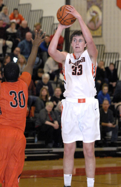 Seibring S Hot Hand Helps Nchs Singe Urbana High School Boys