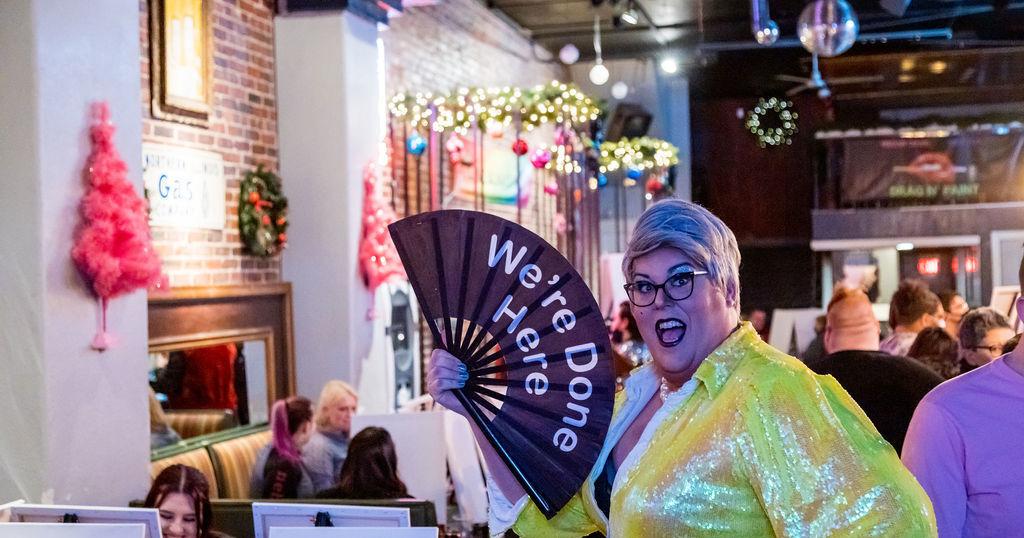 33 photos from Drag N Paint event in Bloomington