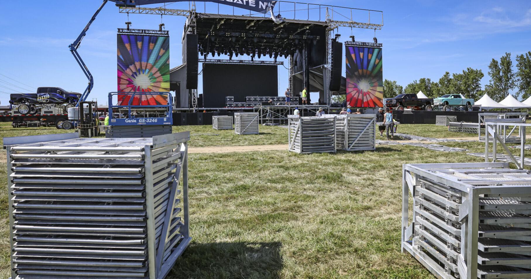 Tailgate N' Tallboys music fest returns to Bloomington - Vimarsana News