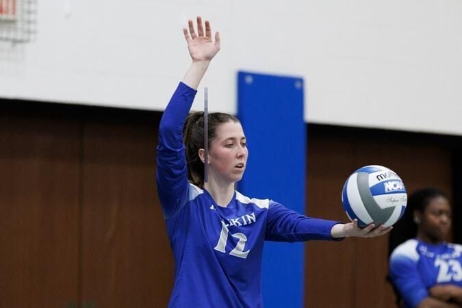 Volleyball Opening Thriller Ends in Loss