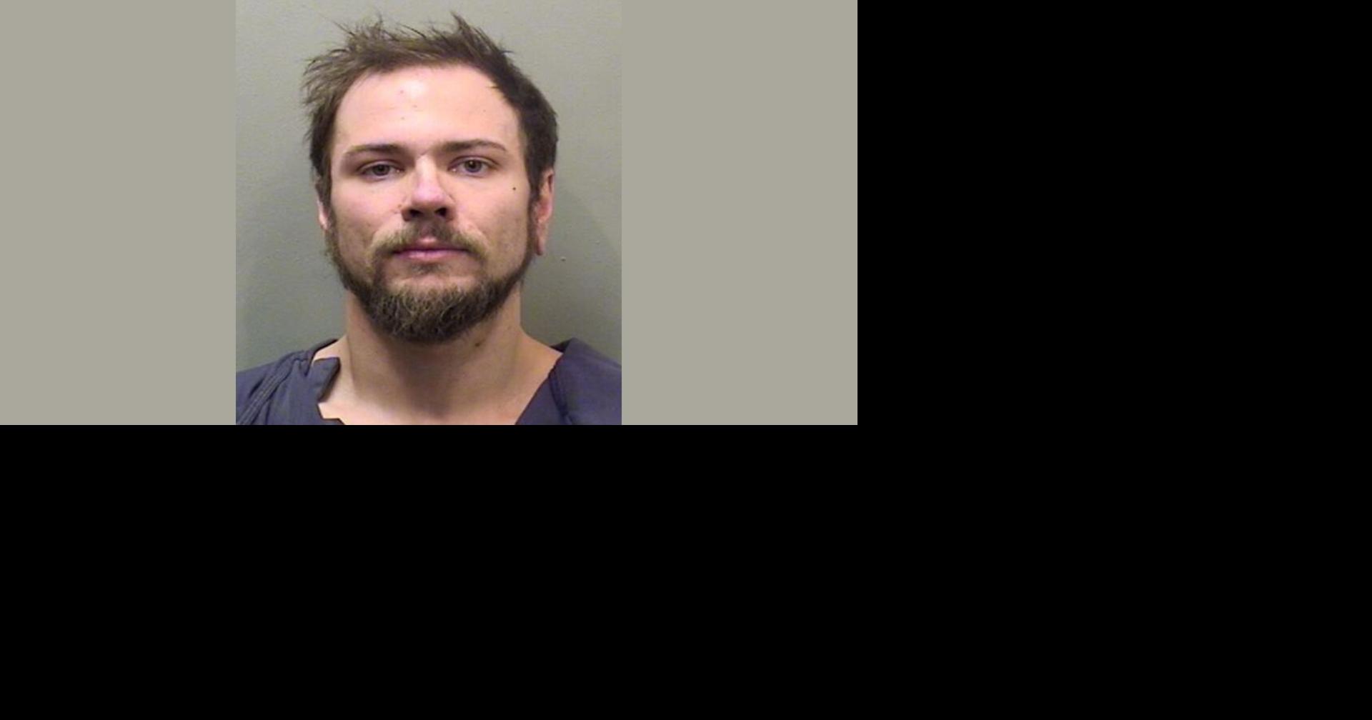 Bloomington man sentenced to 9 years on weapon, drug charges