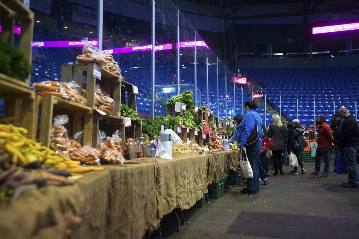 Bloomington Farmers Market Moves Indoors After Saturday Business
