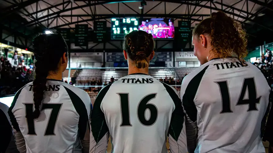 Women’s Volleyball Set For Season-Opening Tri