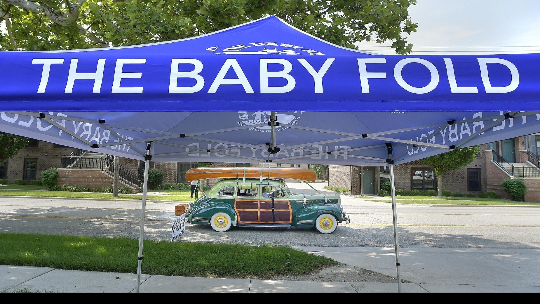 Watch Now Baby Fold Month Declared In Illinois Health Pantagraph Com