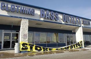 bass clothing outlet