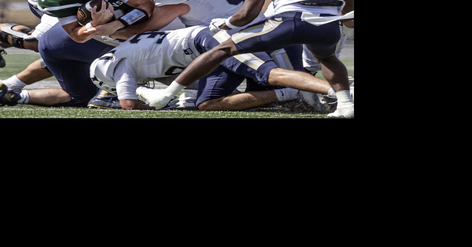 Illinois Wesleyan football moves to 2-0 with shootout win over Trine