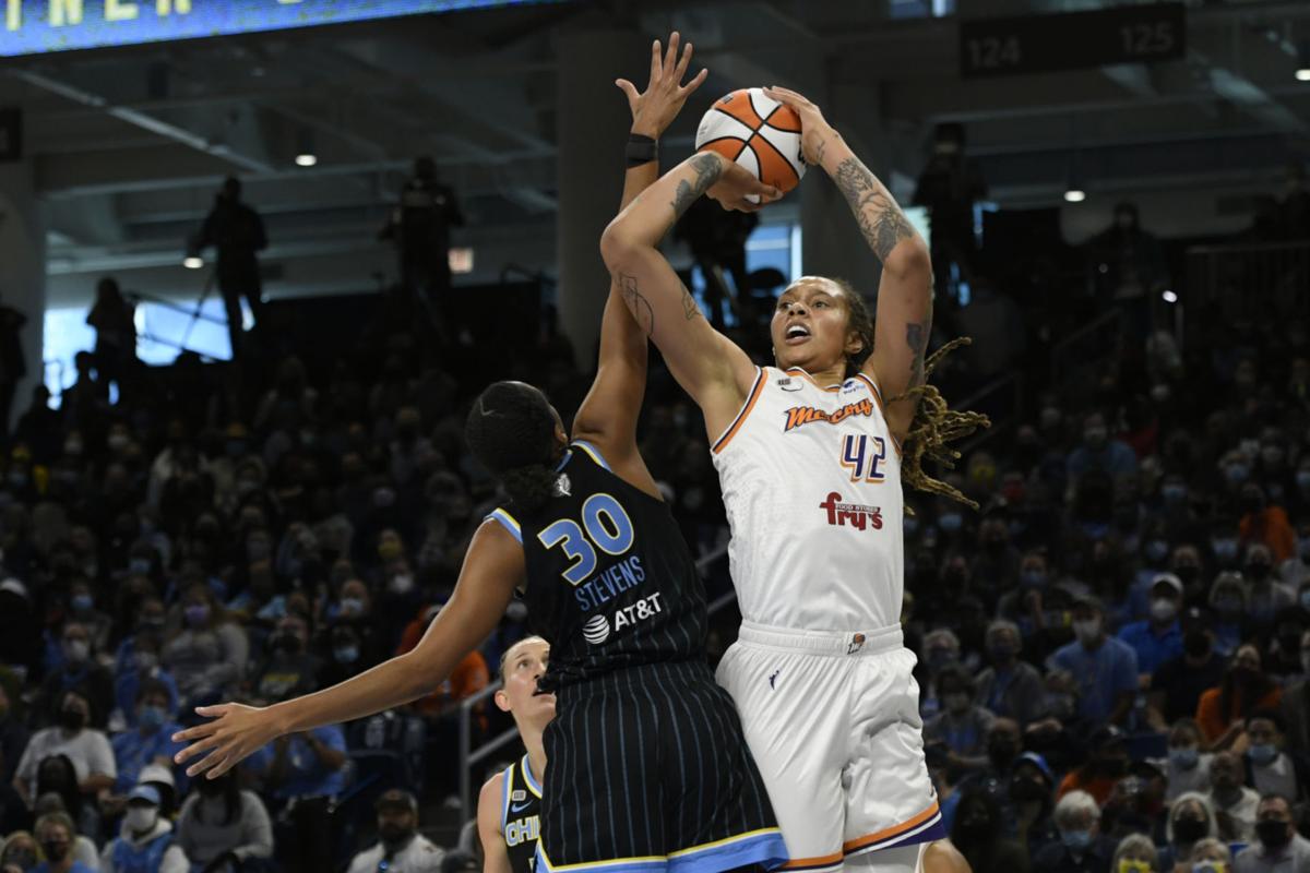 Chicago Sky fans find limited options for merchandise