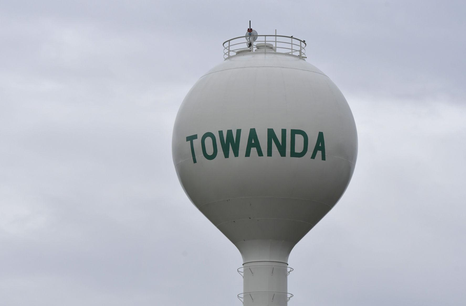 The story behind these Central Illinois water towers