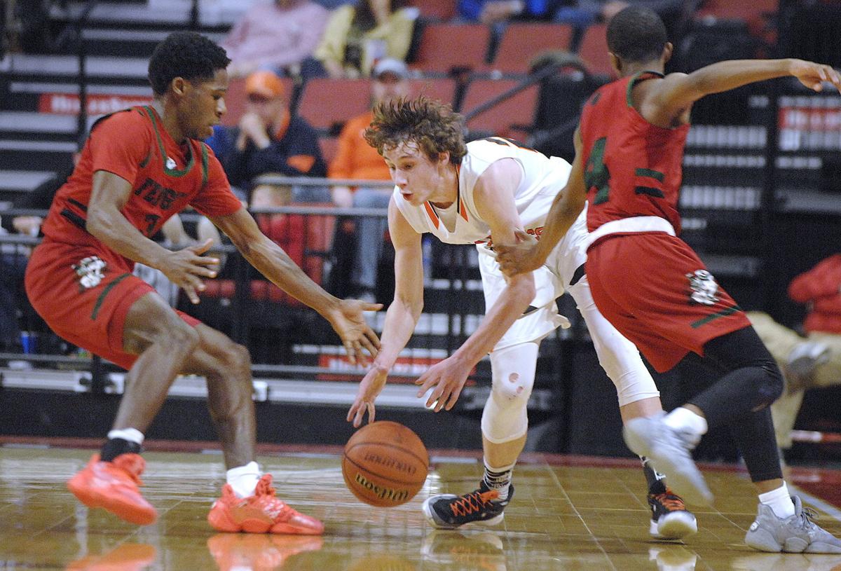 Photos Roanoke Benson Escapes Fenger To Advance To Class 1a