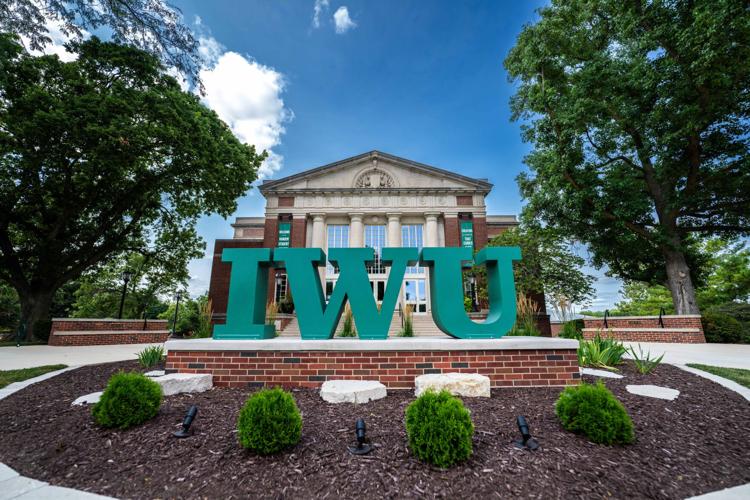 Illinois Wesleyan University Celebrates Grand Opening of Petrick Idea Center