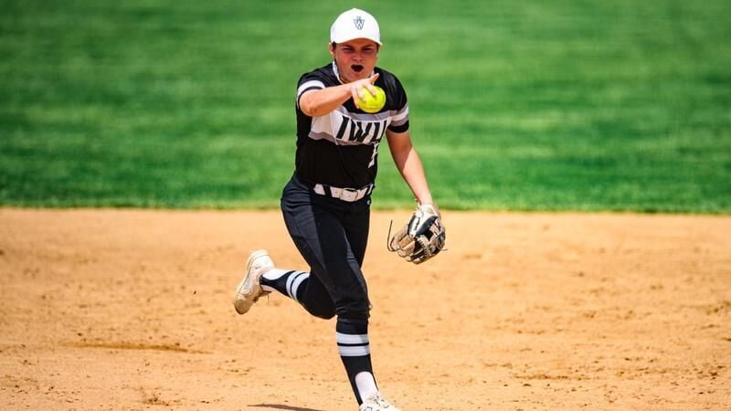 Beckman Adds Rawlings Gold Glove to Resume