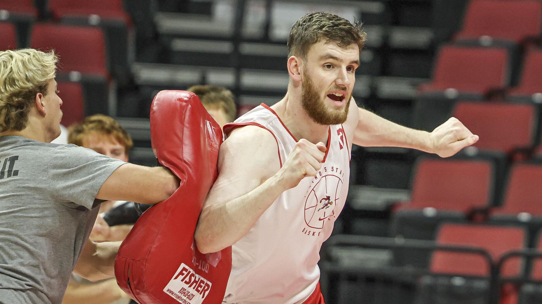 Brandon Lieb brings Illinois State teammates with him back to State Farm Center