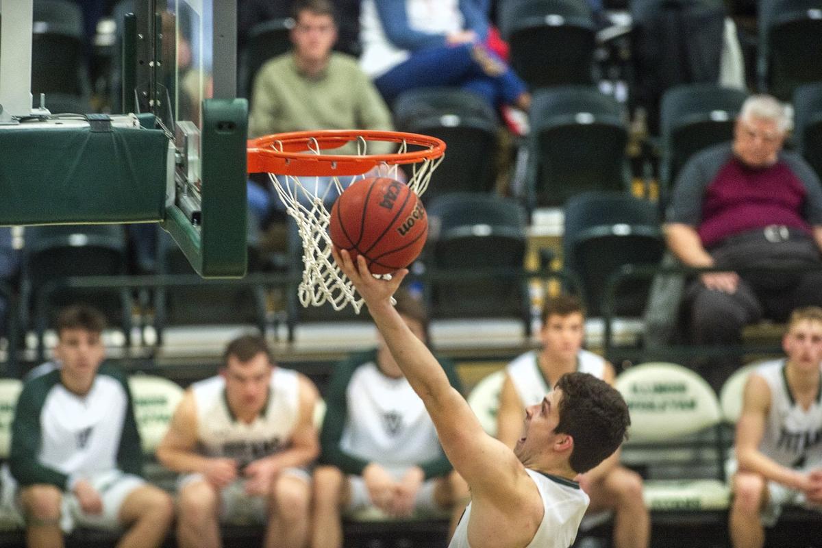 Illinois Wesleyan Basketball Closes With A Flourish To Topple