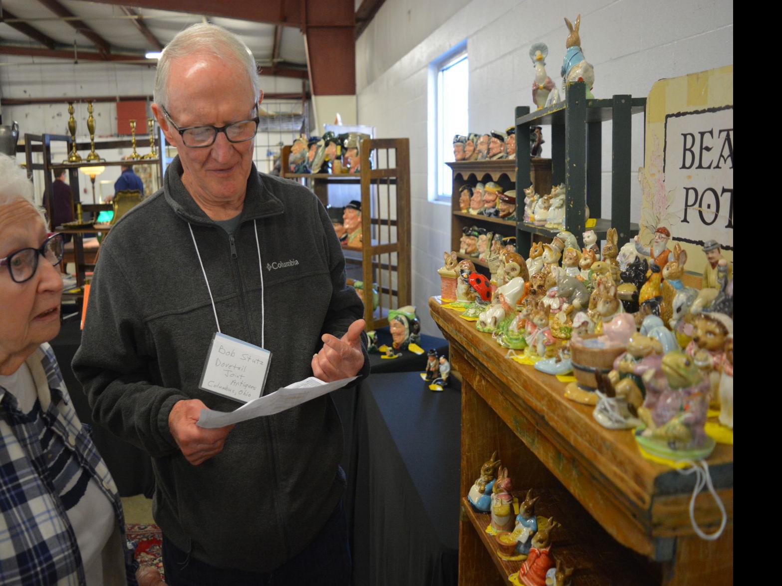Antique Dealers Look For The New Among The Old At Bloomington Show Local News Pantagraph Com