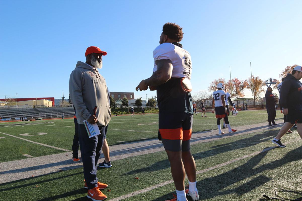 Illinois Fighting Illini Football: Previewing the Redbox Bowl