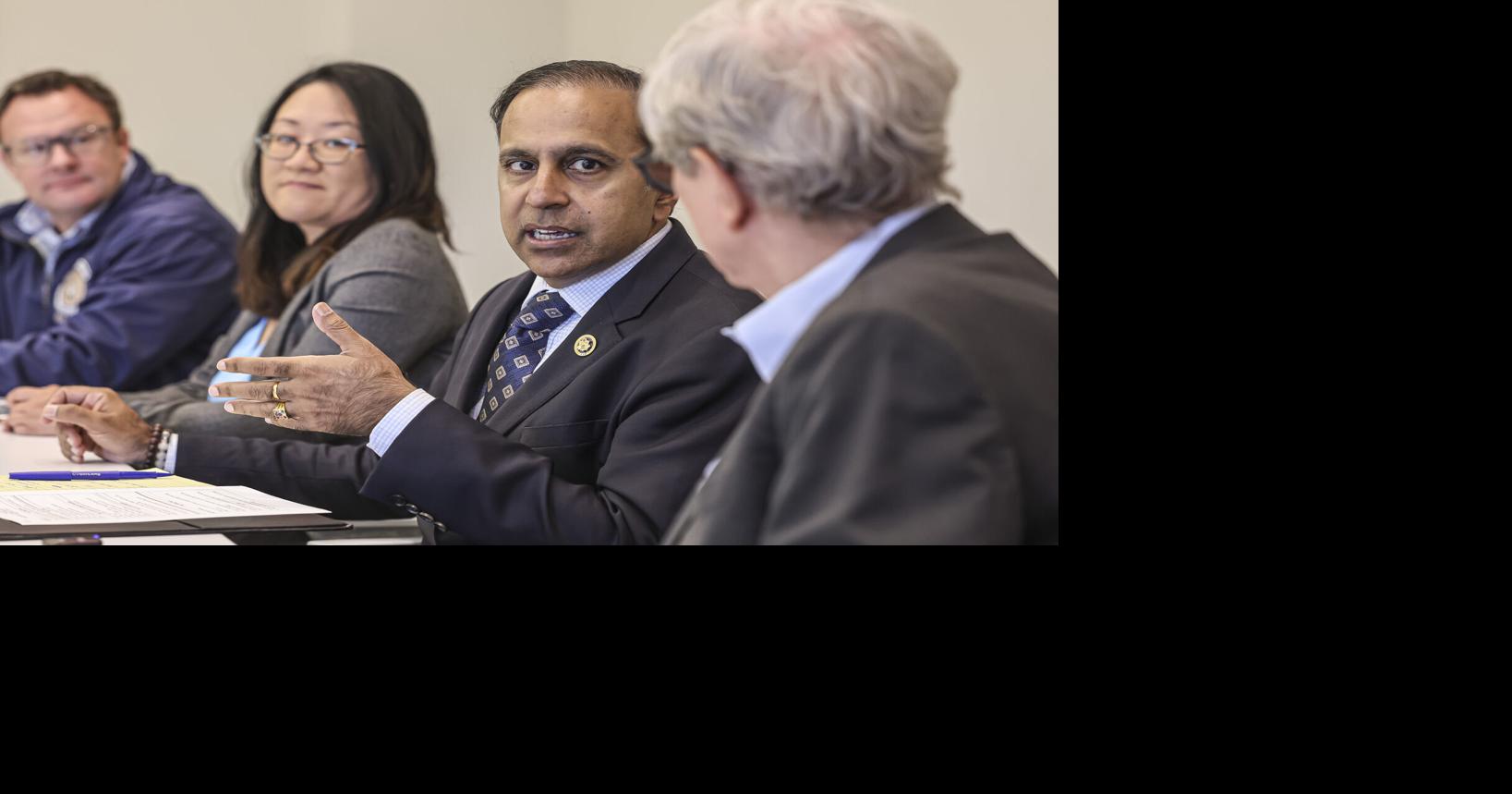 Illinois leaders talk about trains, rail projects