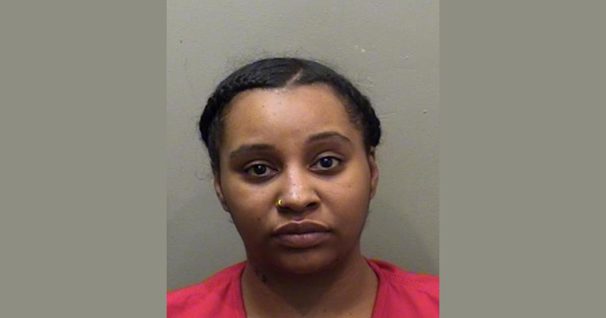 Champaign woman charged for theft at Bloomington beauty store
