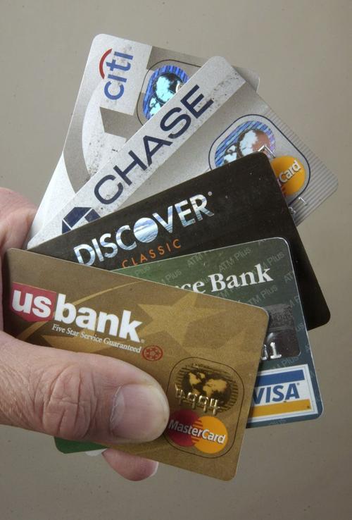 Swipe It Or Chip It New Credit Card Technology Has Slow Rollout Local Business Pantagraph Com