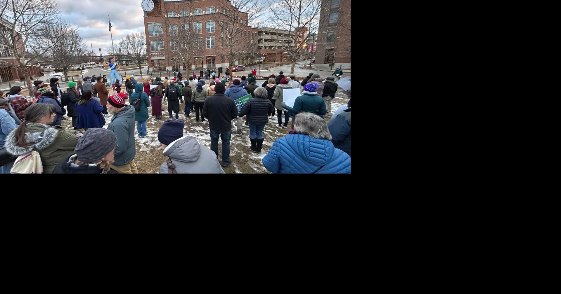 Labor unions rally in Normal for Illinois education funding