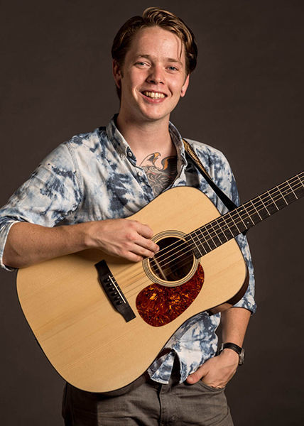 billy strings facebook twitter email print