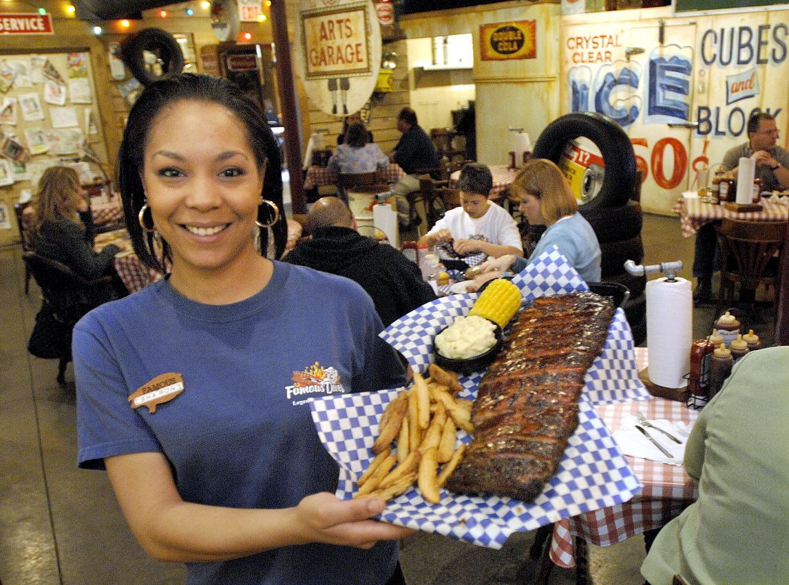Best BBQ: Famous Dave's