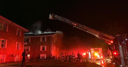 Firefighters battle smoky blaze at Bloomington apartment building Firefighters battle smoky blaze at Bloomington apartment building
