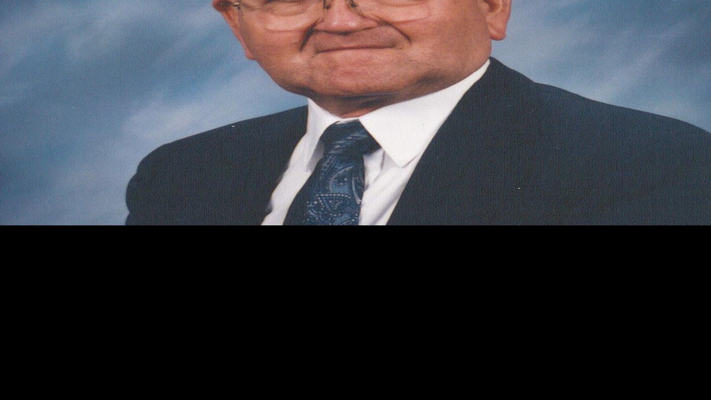 Emanuel Ulrich Jr Obituaries Pantagraph Com It contains 60 churches located in colorado, idaho, illinois, indiana, kansas, maine, michigan, minnesota, missouri. the pantagraph