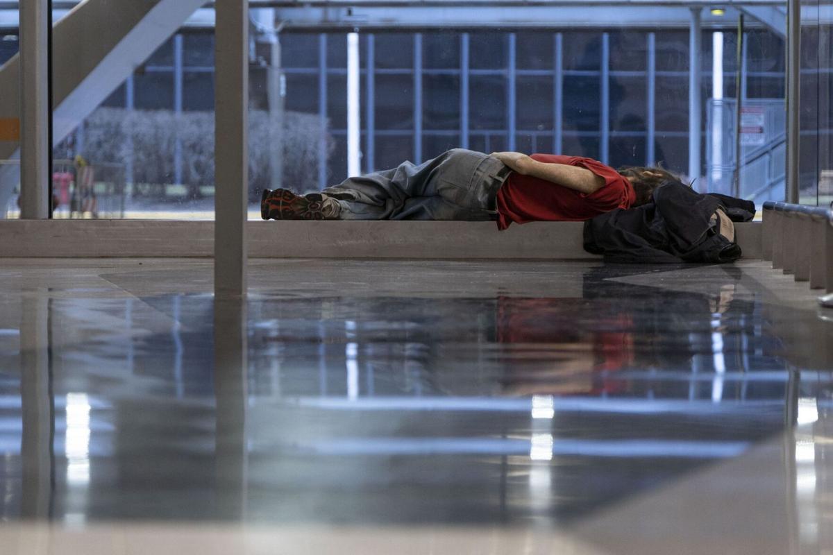 O'Hare, Lightfoot address homelessness at airport after social media uproar, image size:1200x800