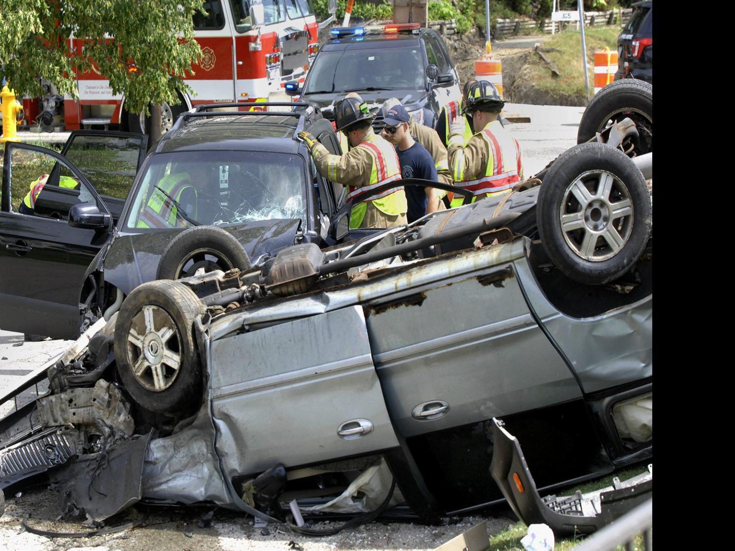 Downtown Bloomington Intersection Closed After Crash Local News Pantagraph Com