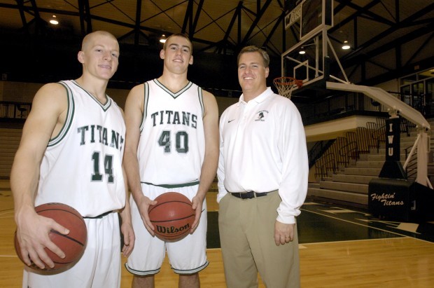Iwu Men S Basketball Schedule Looking Vey Attractive Illinois Wesleyan Pantagraph Com