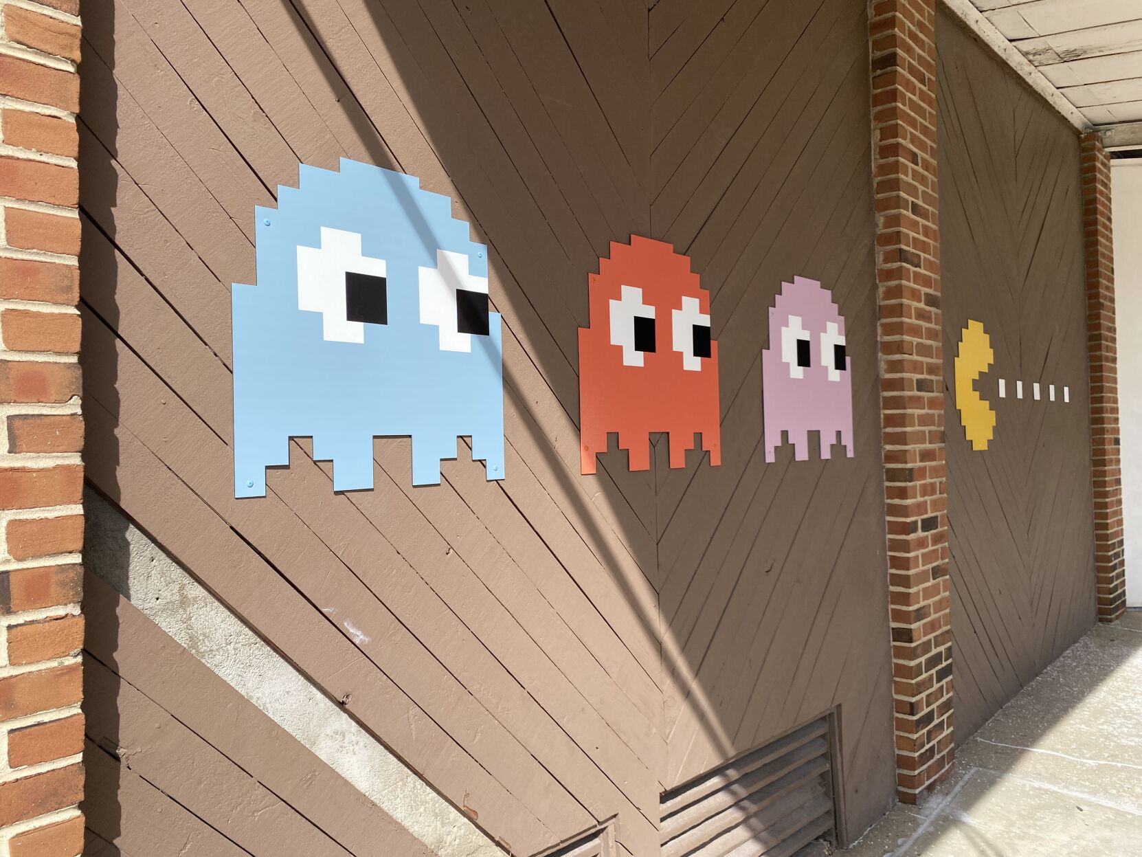 8 Bit Arcade Bar sets opening day in downtown Bloomington