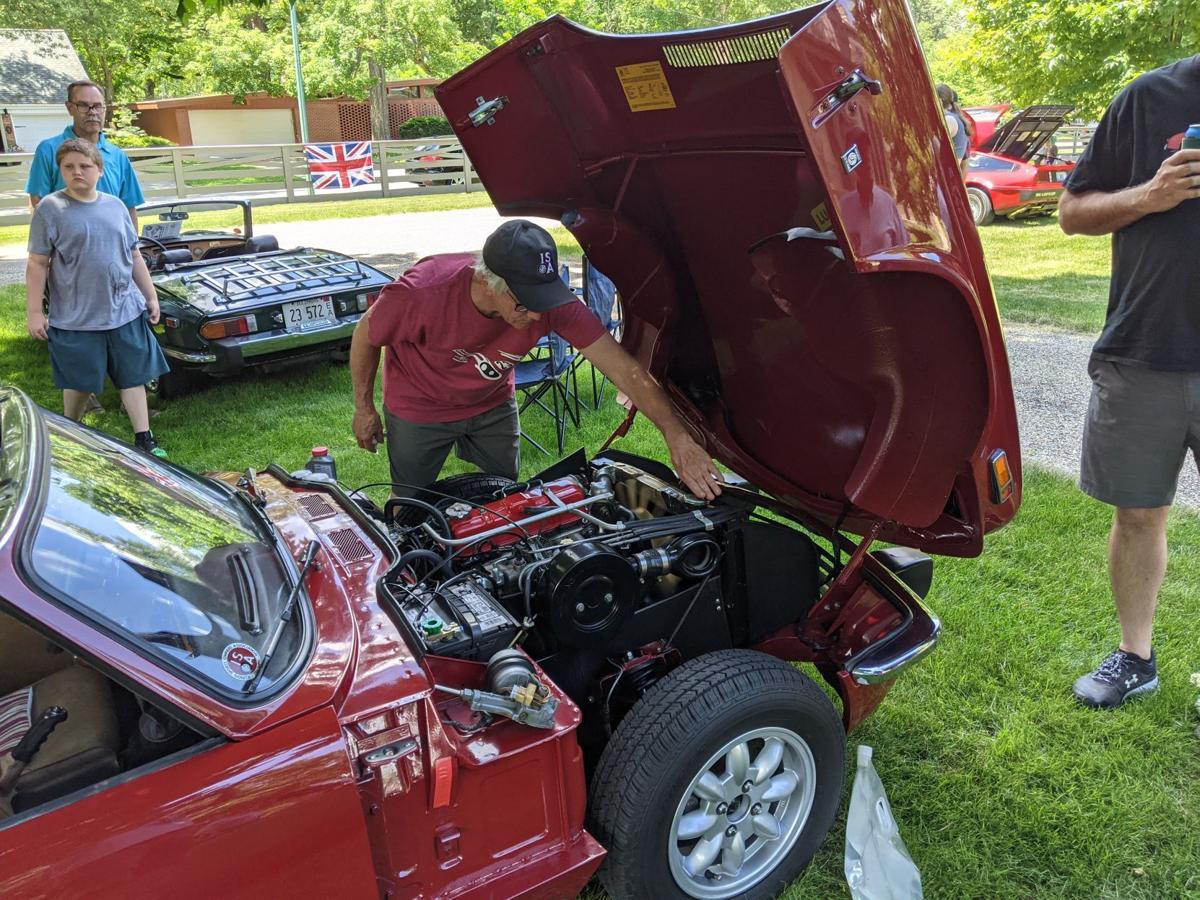 Watch Now British Car Enthusiasts Meet In Bloomington Local News Pantagraph Com